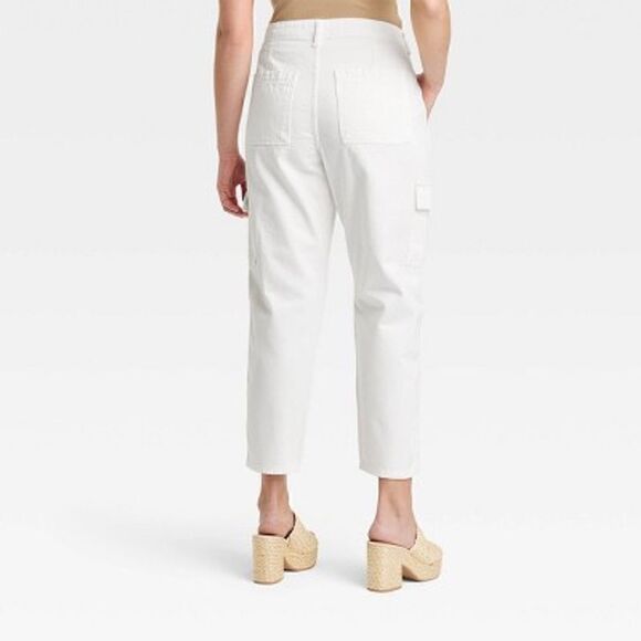 NWT Universal Thread Mid-Rise Boyfriend Jeans White Size 8 - Picture 8 of 8